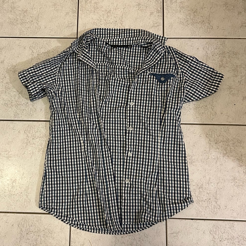Blue checkered button up small
